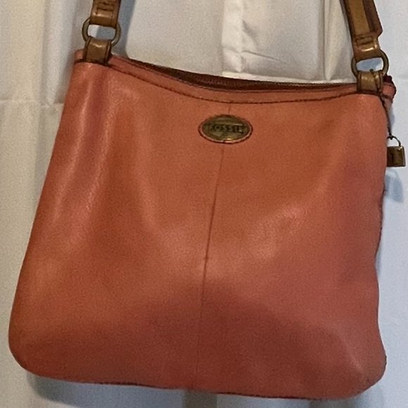 Vintage Fossil pebbled Leather Flat Crossbody Bag in EUC - Picture 4 of 9